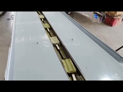 آلة تعبئة الوسادة الكهربائية الأوتوماتيكية لعرض الحزمة 35-80 ملم وفيلم تعبئة PP / PVC الخ